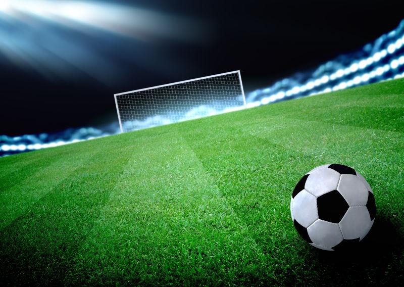 记者：西海岸外援戴维森返回巴西接受鼻梁手术，恢复期3个月